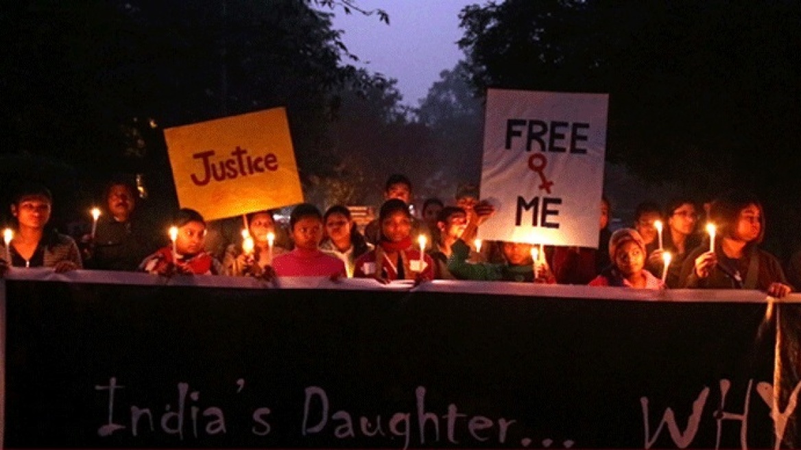 Ινδία: Απαγορεύθηκε η προβολή ντοκιμαντέρ για τον ομαδικό βιασμό της φοιτήτριας το 2012 